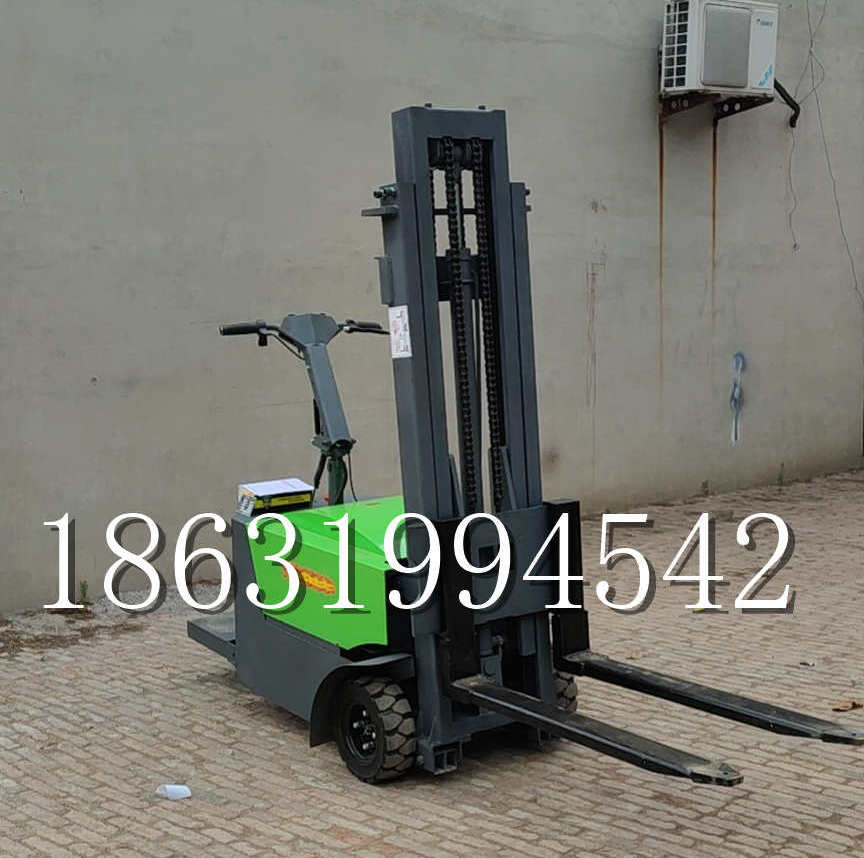 番路乡优程全电动叉车插腿式堆高车液压装卸车1.5吨升高小型站驾式铲车